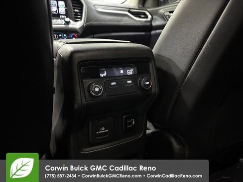 Used 2018 GMC Acadia SLT FWD image 38