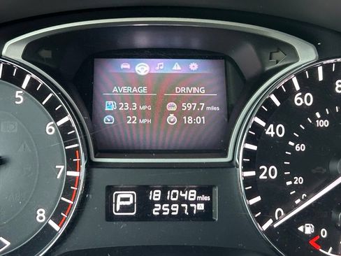 Used 2013 Nissan Altima 2.5 SV FWD image 24