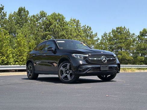 Used 2024 Mercedes-Benz GLC 300 4MATIC w/ AMG Line image 2