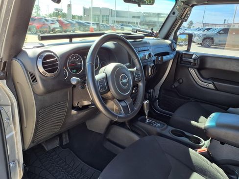 Used 2018 Jeep Wrangler Sport image 10