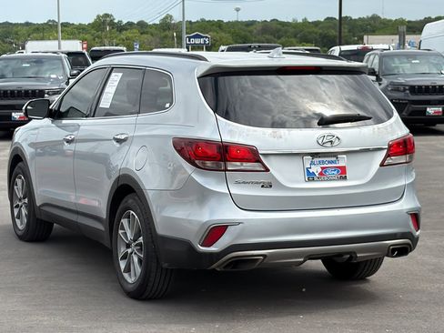 Used 2019 Hyundai Santa Fe XL SE FWD image 7