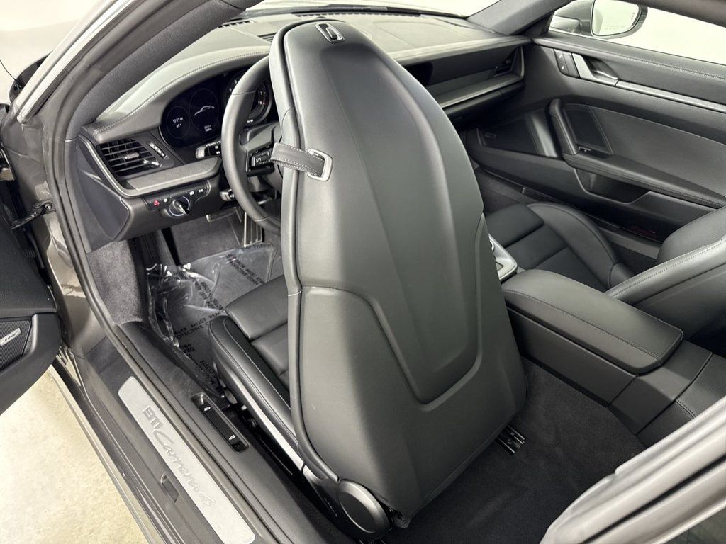 Certified 2024 Porsche 911 Carrera 4 AWD/4WD image 25