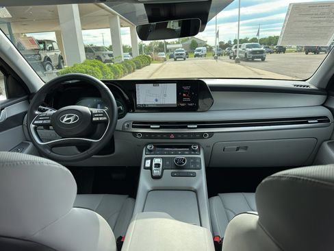 Used 2025 Hyundai Palisade SEL AWD/4WD image 11