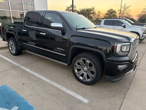 Used 2016 GMC Sierra 1500 Denali w/ Denali Ultimate Package AWD/4WD image 3