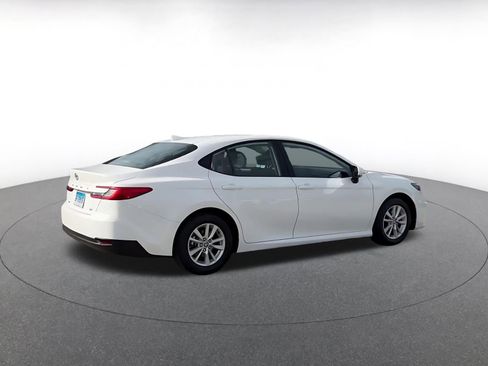 Used 2025 Toyota Camry LE image 15