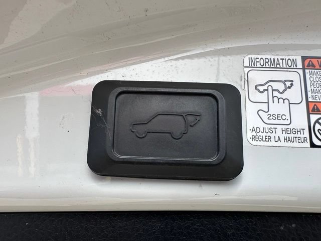 Used 2017 Toyota RAV4 SE w/ Power Special Value Package AWD/4WD image 14