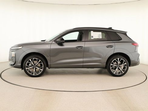 New 2026 Audi Q3 quattro 2.0T image 2
