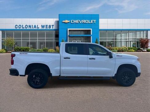Used 2025 Chevrolet Silverado 1500 LT Trail Boss AWD/4WD image 11