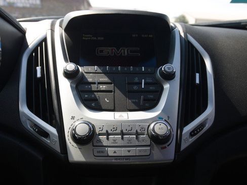 Used 2017 GMC Terrain SLE AWD/4WD image 19