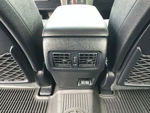 Used 2020 Toyota 4Runner Limited image 25