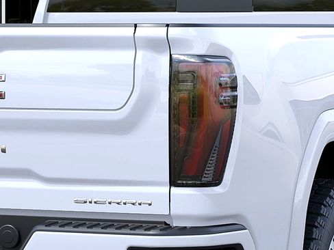 New 2026 GMC Sierra 2500 Denali w/ Technology Package AWD/4WD image 11