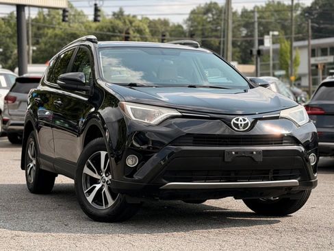 Used 2016 Toyota RAV4 XLE w/ Protection Package AWD/4WD image 7