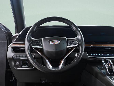 Used 2022 Cadillac Escalade Premium Luxury w/ Touring Package AWD/4WD image 9