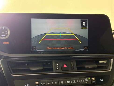 Used 2023 Lexus ES 350 F Sport w/ Accessory Package (Z2) image 26