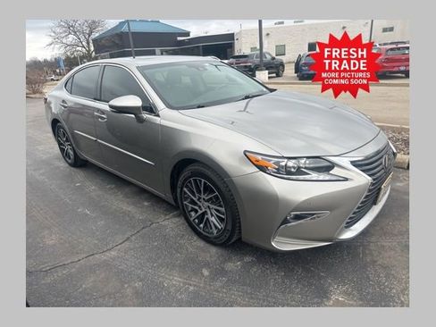 Used 2016 Lexus ES 350 w/ Luxury Package w/Wood Trim image 1