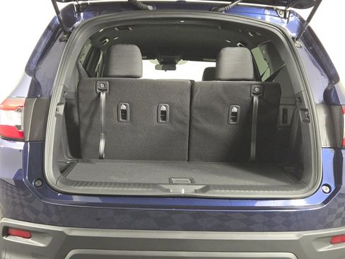 New 2025 Honda Pilot Sport image 7