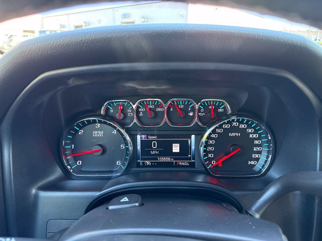 Used 2017 Chevrolet Silverado 1500 LT w/ All Star Edition AWD/4WD image 32