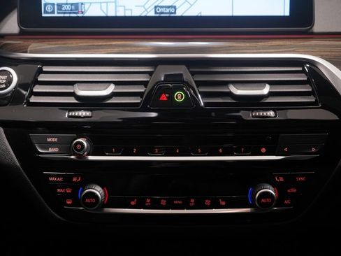 Used 2023 BMW 540i w/ M Sport Package image 13