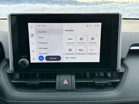 Used 2024 Toyota RAV4 XLE image 26