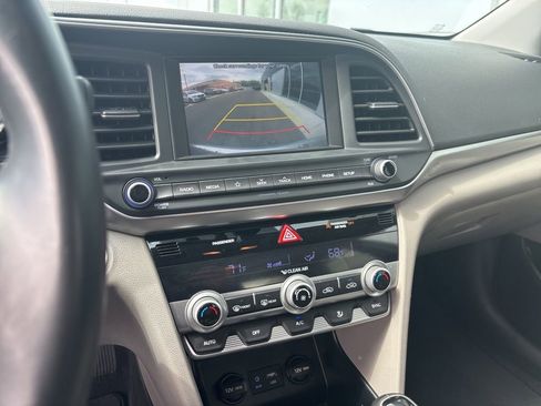 Used 2019 Hyundai Elantra Value Edition image 11