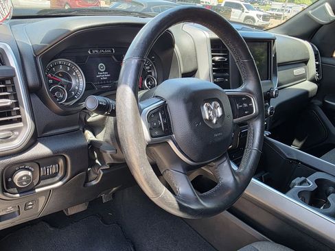 Used 2019 RAM 1500 Big Horn RWD image 5