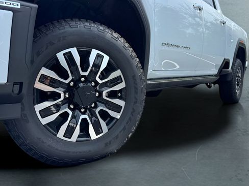 New 2026 GMC Sierra 2500 Denali Ultimate w/ Max Trailering Package AWD/4WD image 2