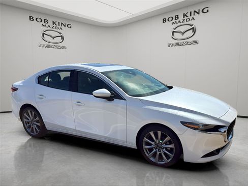 Used 2019 MAZDA MAZDA3 Sedan w/ Premium Package image 7