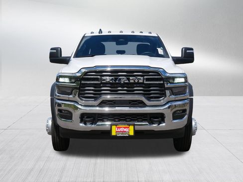 New 2026 RAM 5500 Tradesman w/ Chrome Appearance Group AWD/4WD image 2
