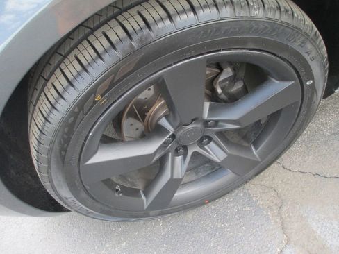 Used 2010 Chevrolet Camaro LT RWD image 11