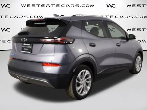 Used 2022 Chevrolet Bolt EUV LT w/ Driver Confidence Package image 42