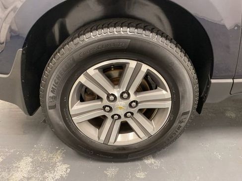 Used 2017 Chevrolet Traverse LT image 27