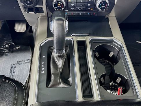 Used 2019 Ford F150 Lariat w/ Equipment Group 502A Luxury image 19