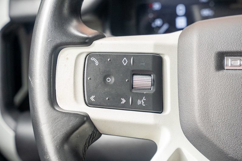 Used 2023 Land Rover Defender 130 SE AWD/4WD image 24