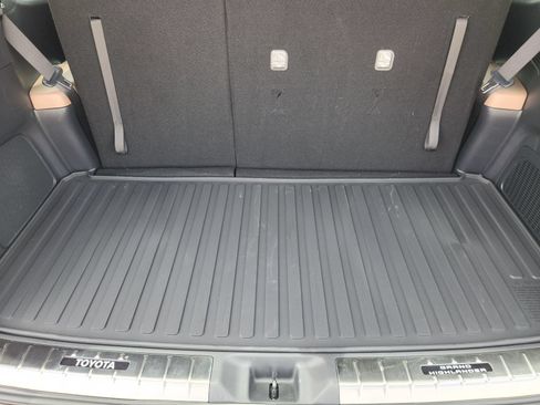 Used 2026 Toyota Grand Highlander AWD Hybrid image 37