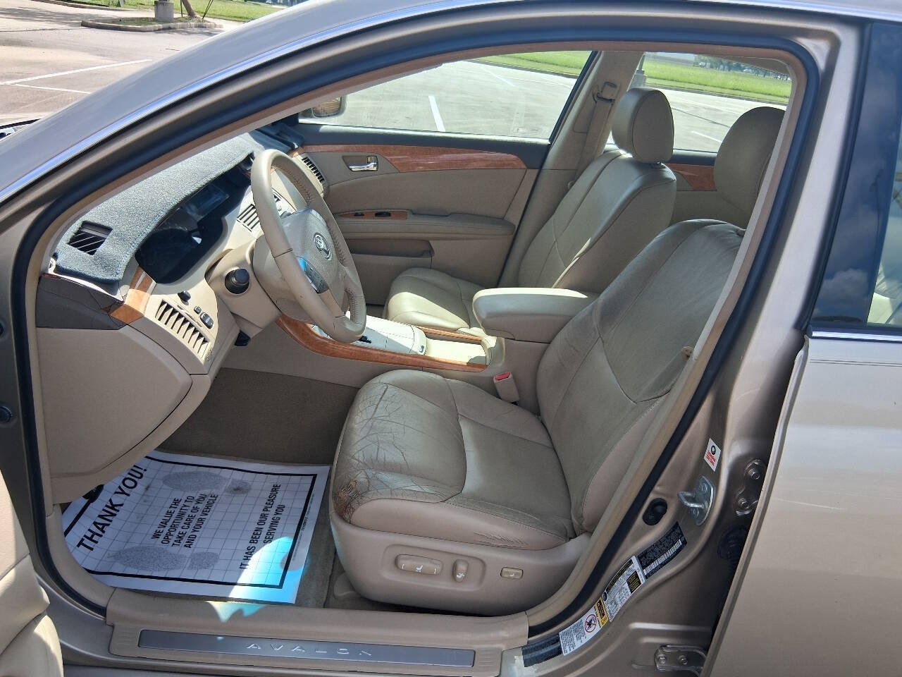 Used 2007 Toyota Avalon XLS FWD image 10