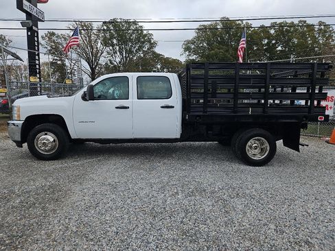 Used 2014 Chevrolet Silverado 3500 W/T w/ Skid Plate Package AWD/4WD image 2