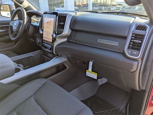 New 2026 RAM 1500 4x4 Crew Cab image 34