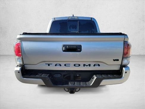 Used 2022 Toyota Tacoma TRD Off-Road w/ Technology Package AWD/4WD image 6