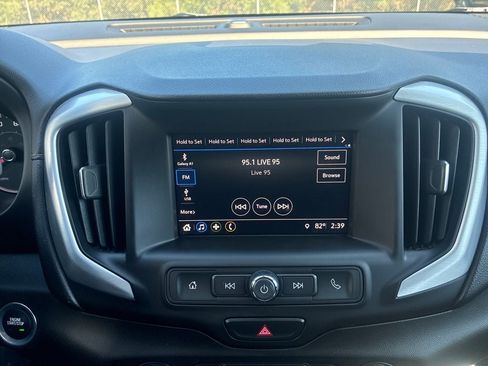 Used 2018 GMC Terrain SLE FWD image 21