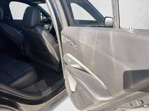 Used 2019 Cadillac XT4 Premium Luxury FWD image 23