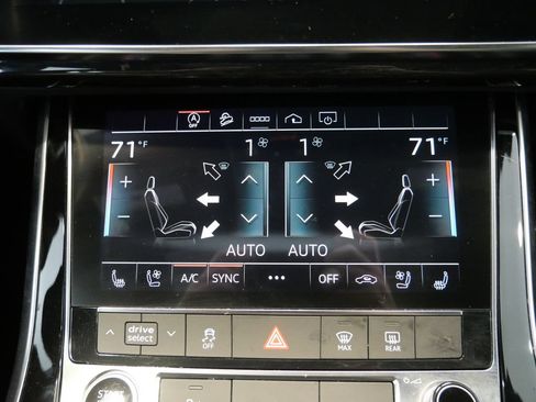 Used 2021 Audi Q8 Premium Plus AWD/4WD image 24
