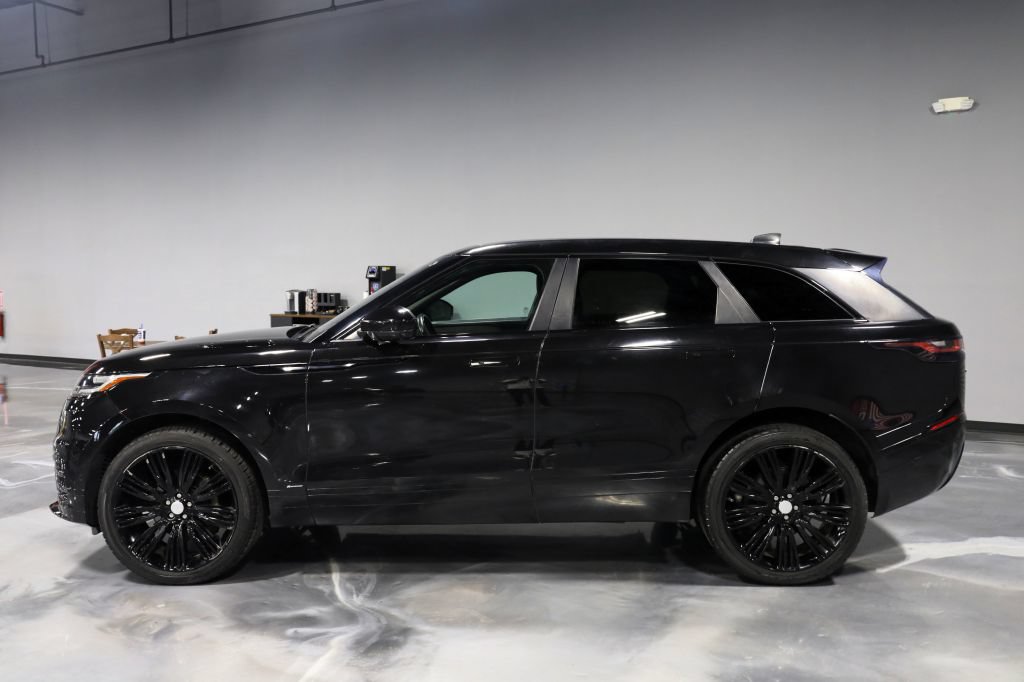 Used 2019 Land Rover Range Rover Velar R-Dynamic SE AWD/4WD image 4