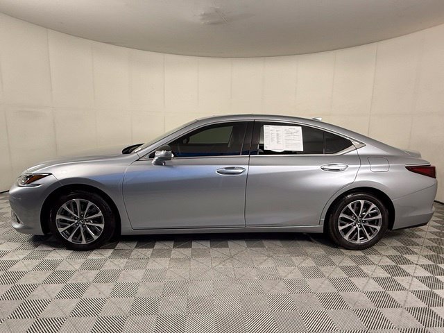 Used 2022 Lexus ES 350 w/ Accessory Package 2 FWD image 3
