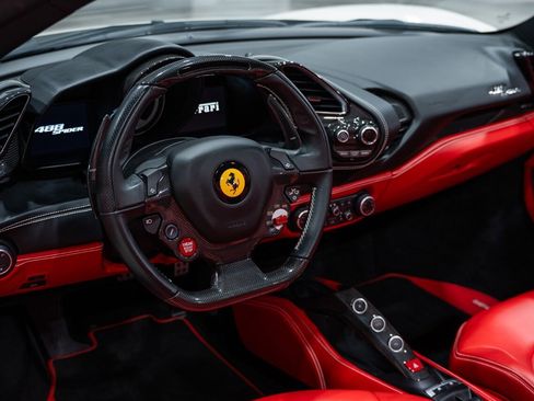 Used 2018 Ferrari 488 Spider image 48