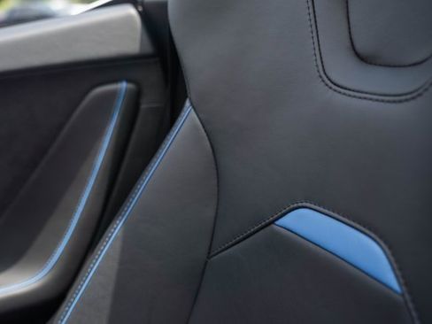 Used 2020 Lamborghini Huracan EVO image 38