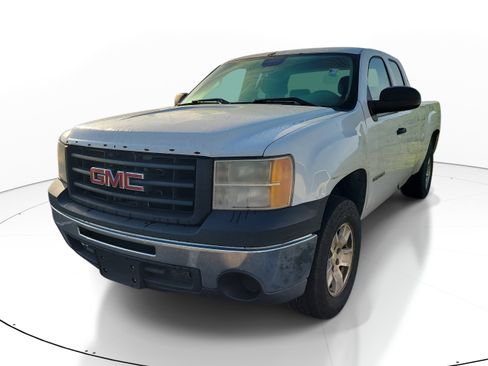 Used 2010 GMC Sierra 1500 W/T RWD image 3