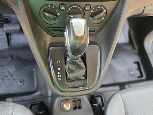 Used 2017 Ford Transit Connect XL image 41