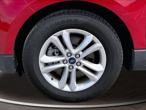 Used 2020 Ford Edge SEL w/ Convenience Package AWD/4WD image 9