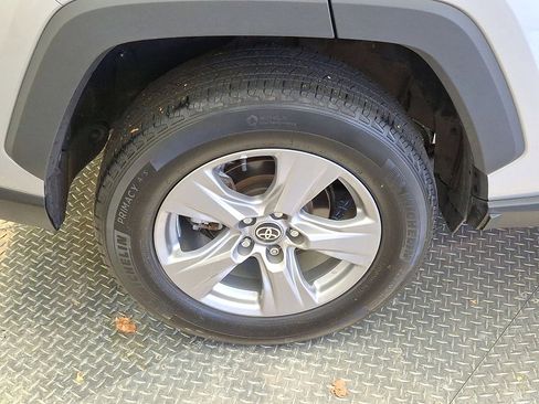 Certified 2022 Toyota RAV4 XLE image 27