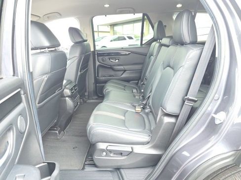 Used 2024 Honda Pilot EX-L image 32